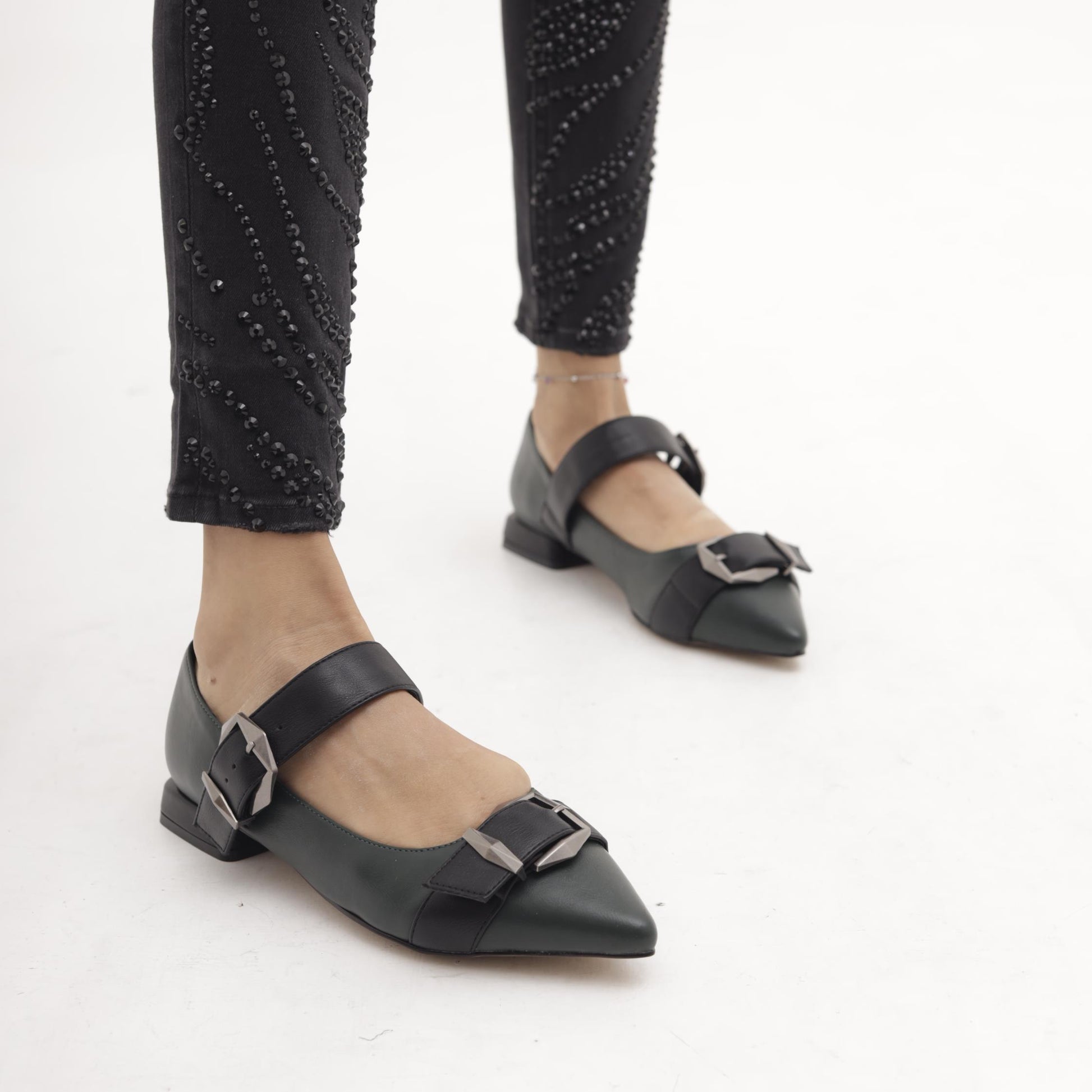 DECOLLETE FLAT FIBBIE VERDE 
