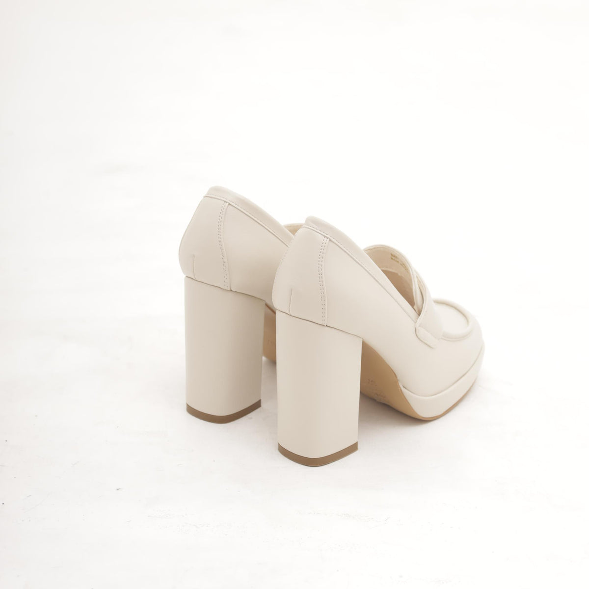 MOCASSINO TACCO ALTO BEIGE 