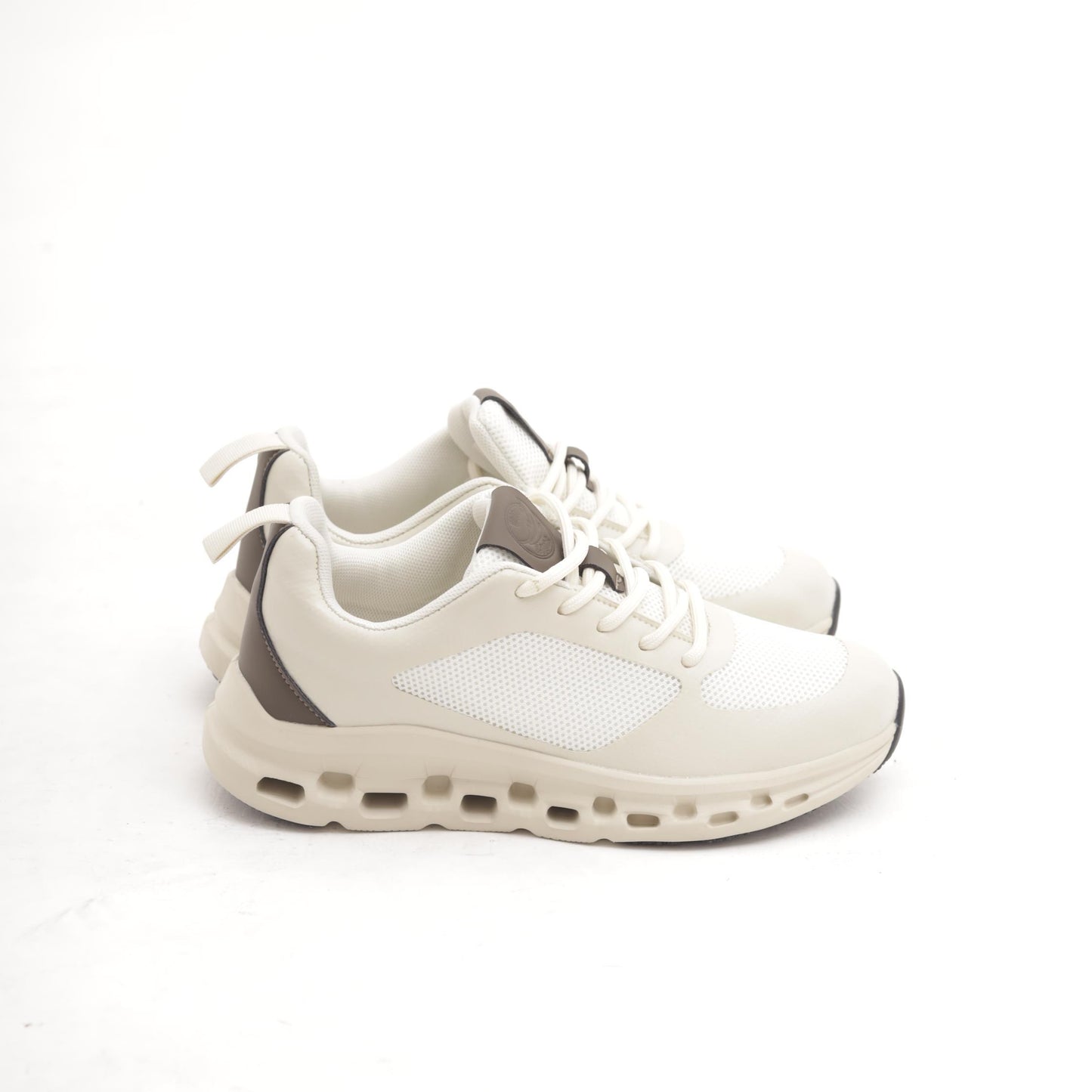 SNEAKERS RUNNING CLOUD GOMMA BEIGE 