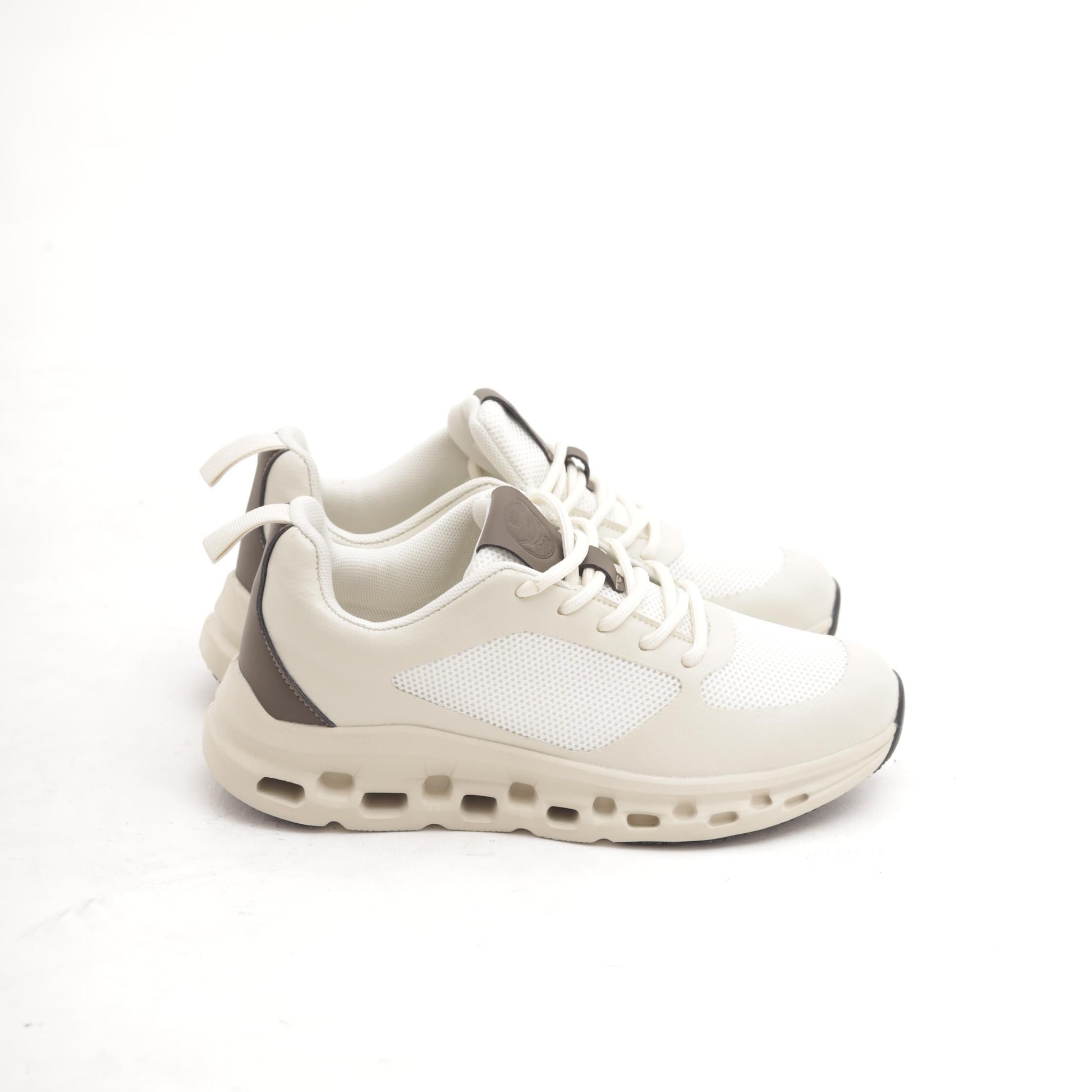 SNEAKERS RUNNING CLOUD GOMMA BEIGE 