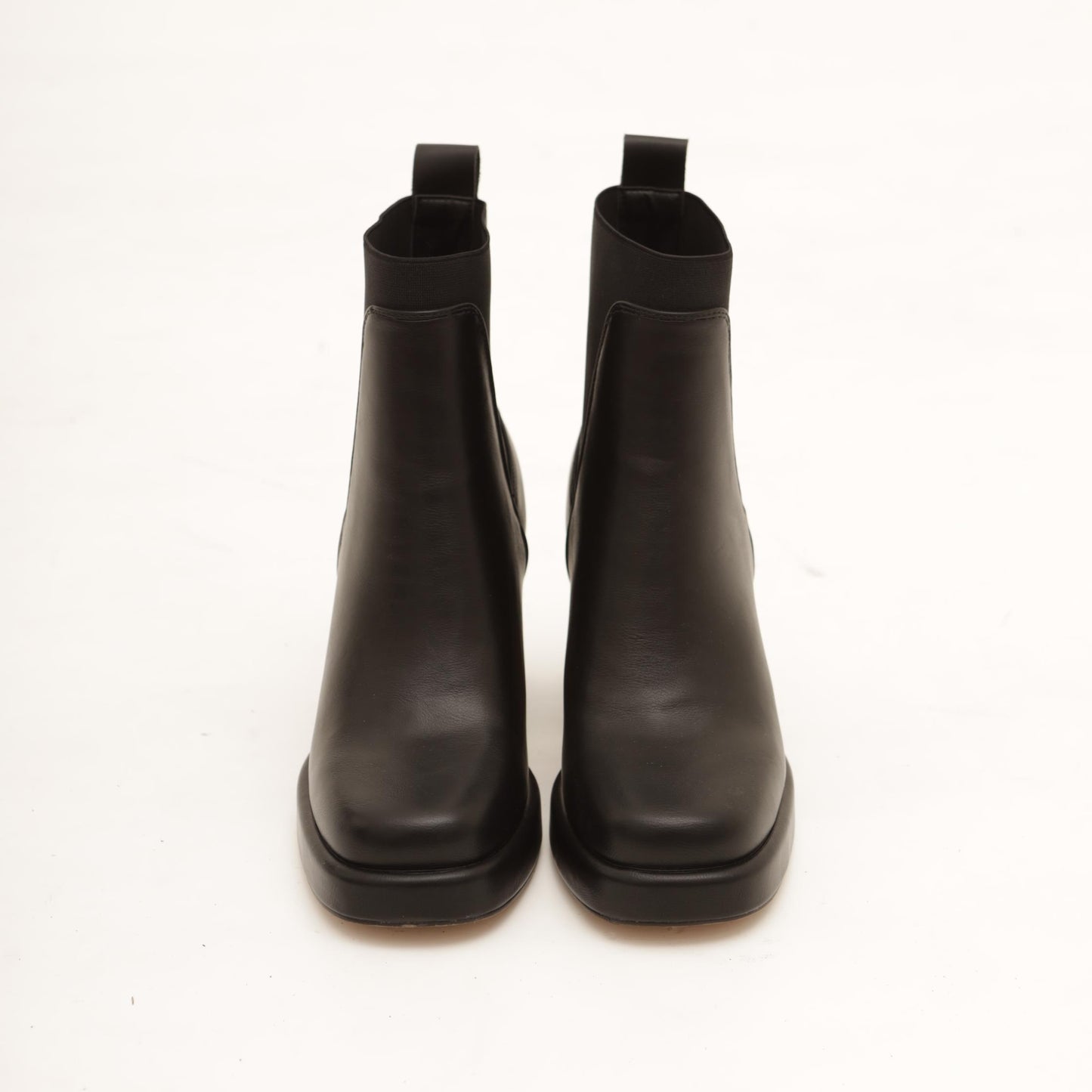 STIVALETTO ELASTICO E PLATEAU NERO 
