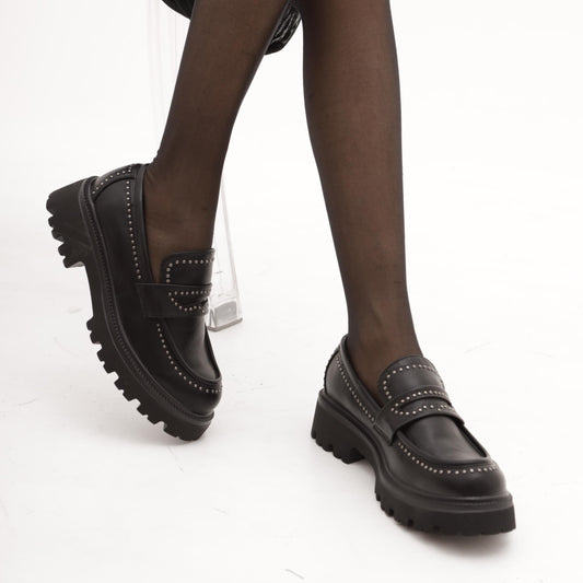 MOCASSINO SUOLA ALTA BORCHIE NERO 