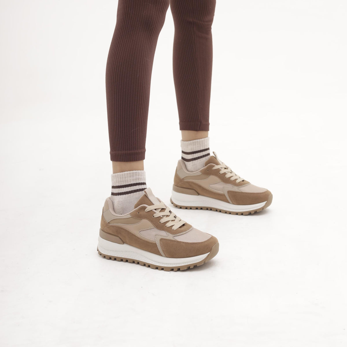 SNEAKERS RUNNING CUOIO 