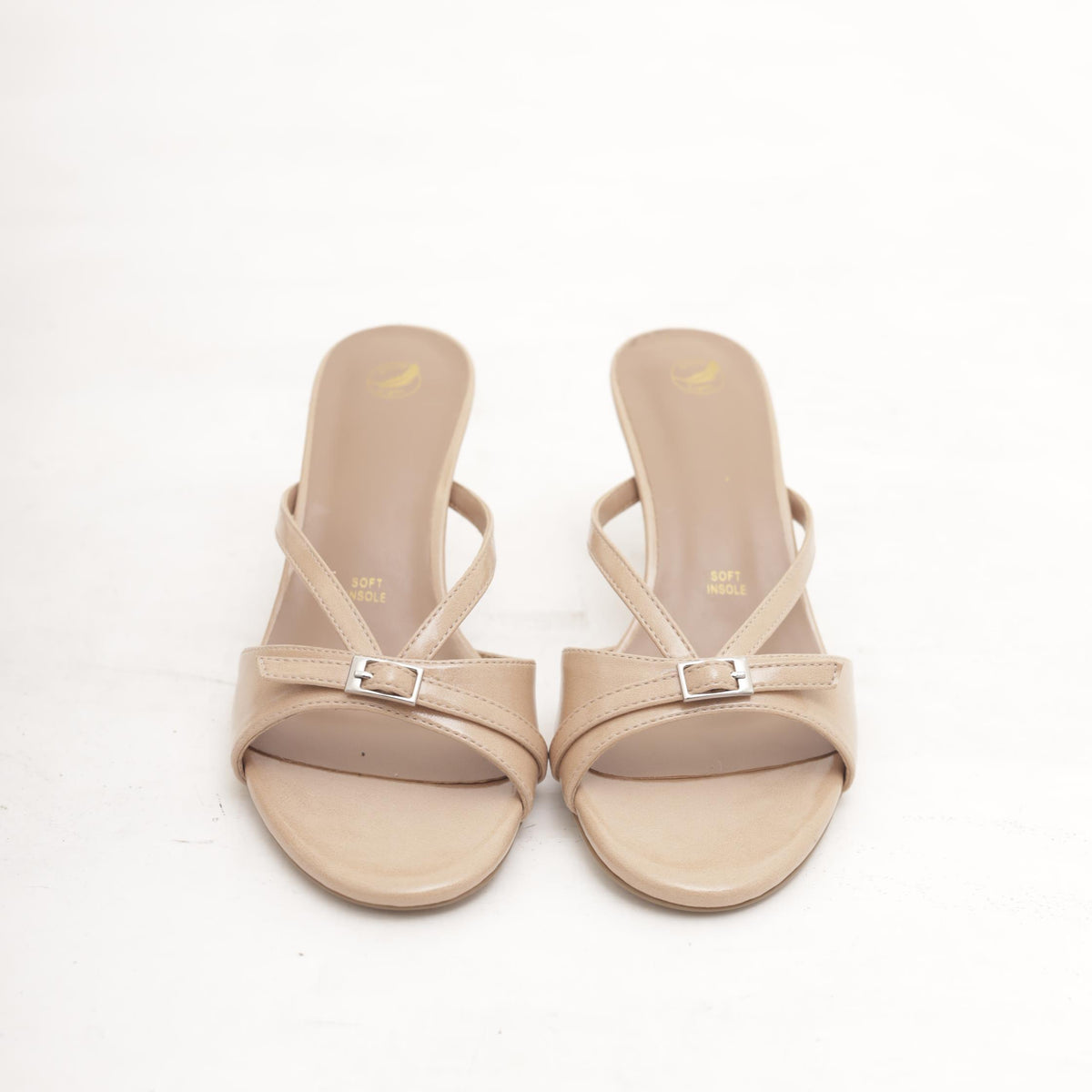 MULE V FIBBIA NUDE 