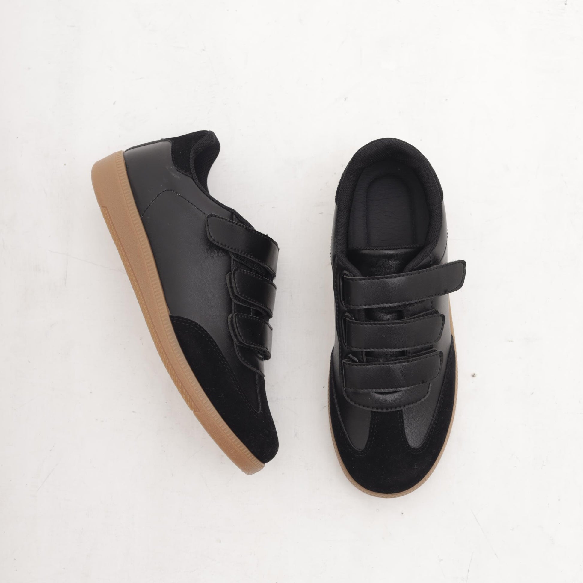 SNEAKERS FLAT STRAPPO NERO MP902-4PUNE CHOCOLA