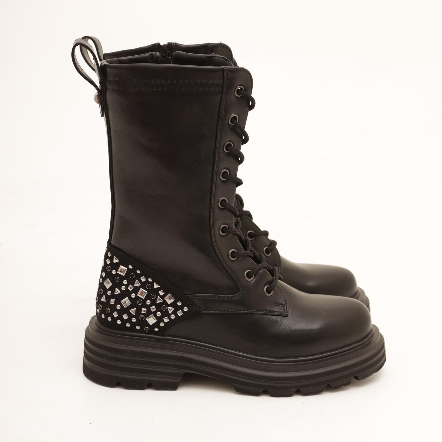 ANFIBIO ALTO BORCHIE NERO 