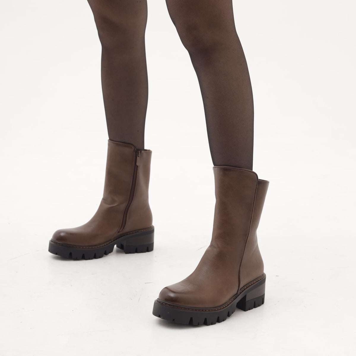 STIVALETTO LISCIO MARRONE 